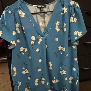 Hilary Radley Blue and White Floral Blouse